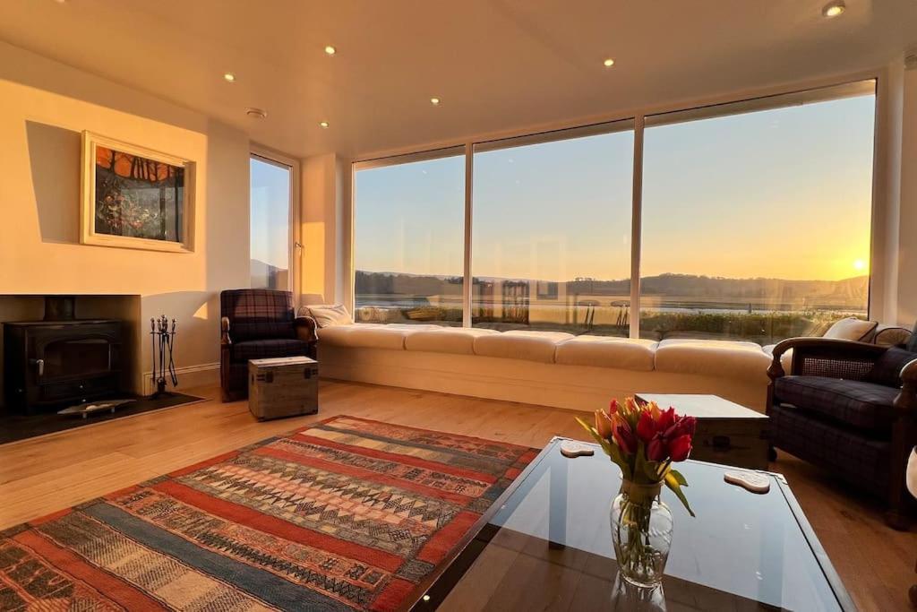 Shorepark - Waterfront Cottage With Stunning Views Ντάμφρις Εξωτερικό φωτογραφία
